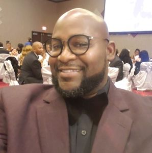 Meet your Posher, Thad